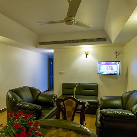 Golf View Hotels & Suites Nedumbassery Luaran gambar