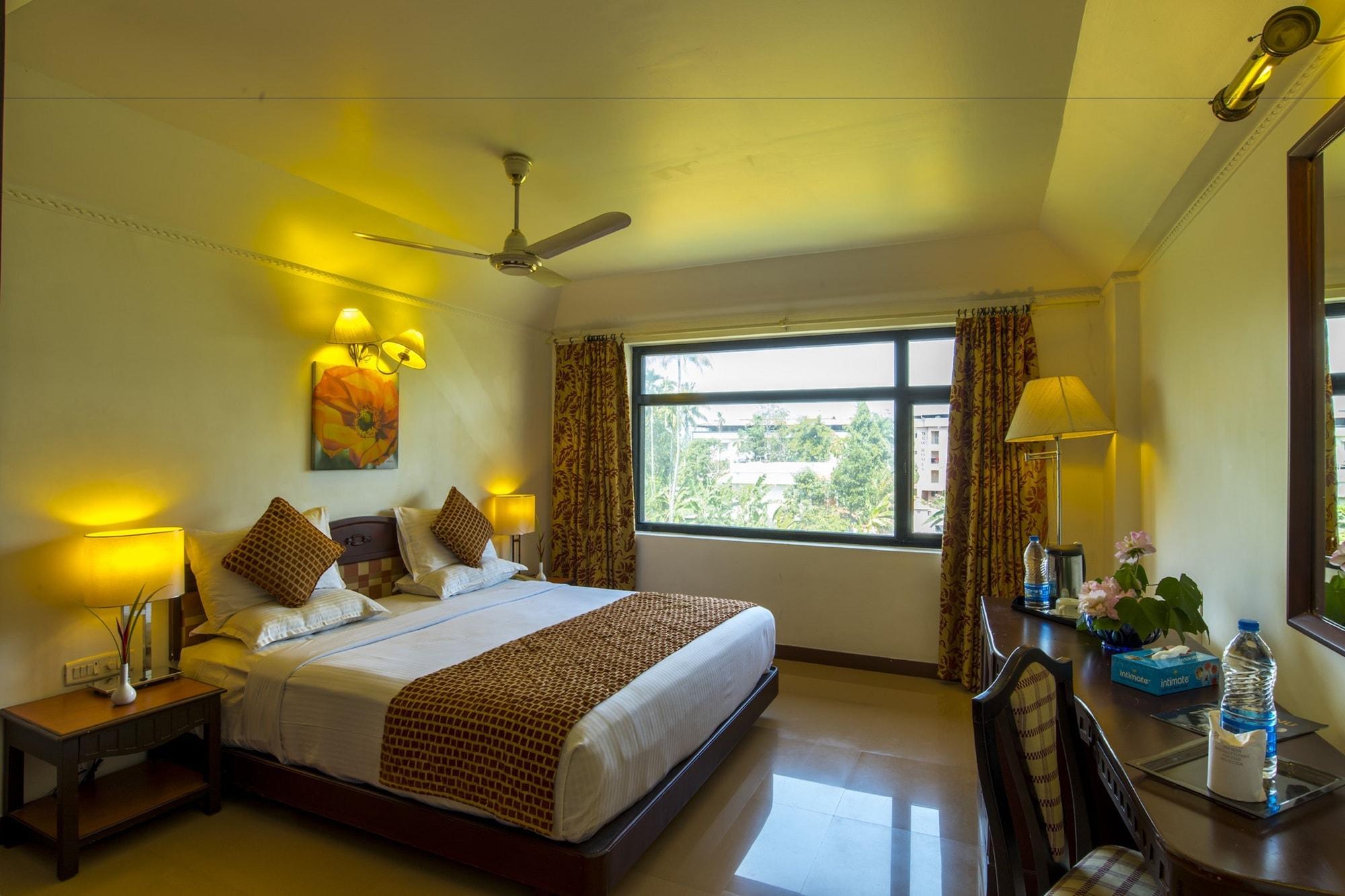 Golf View Hotels & Suites Nedumbassery Luaran gambar