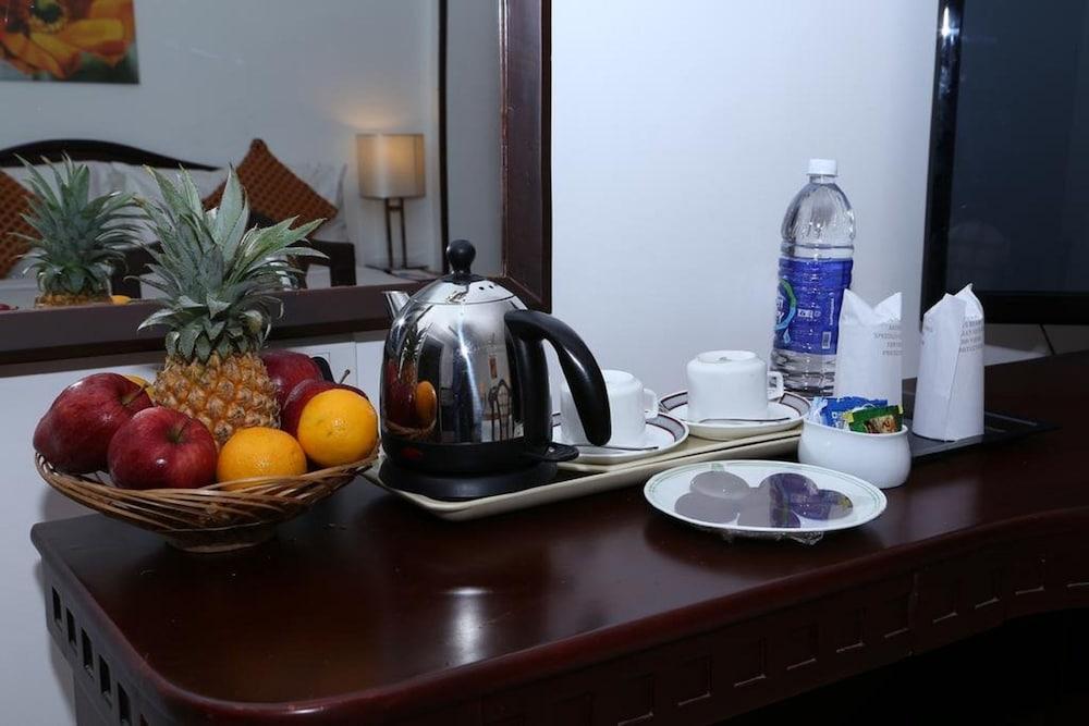 Golf View Hotels & Suites Nedumbassery Luaran gambar