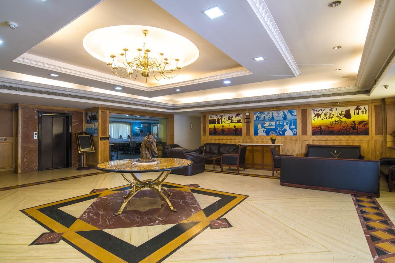Golf View Hotels & Suites Nedumbassery Luaran gambar