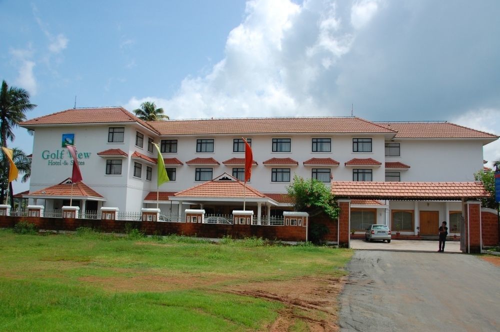 Golf View Hotels & Suites Nedumbassery Luaran gambar